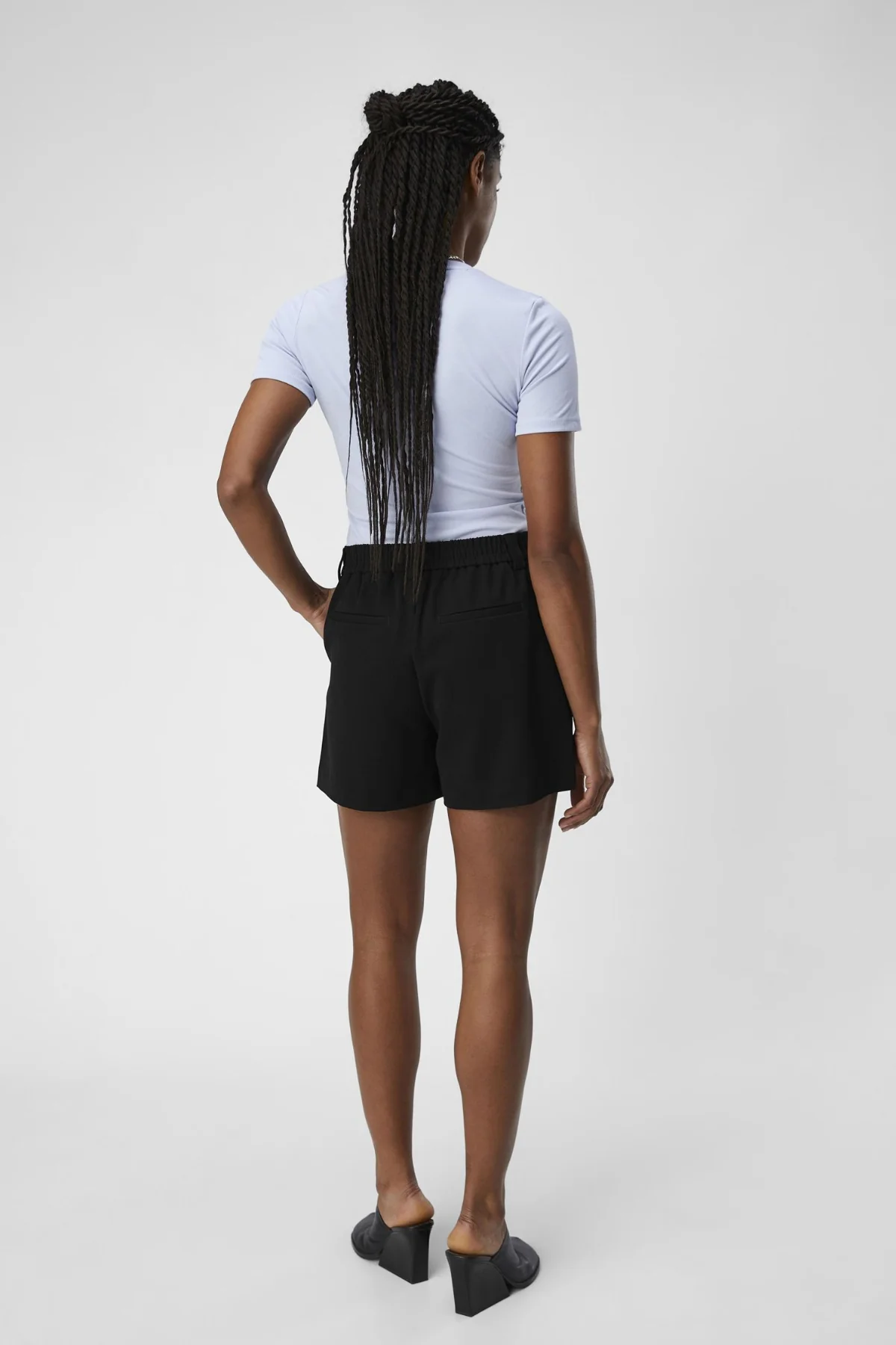 Lisa MW Short Shorts - Noir – Image 3