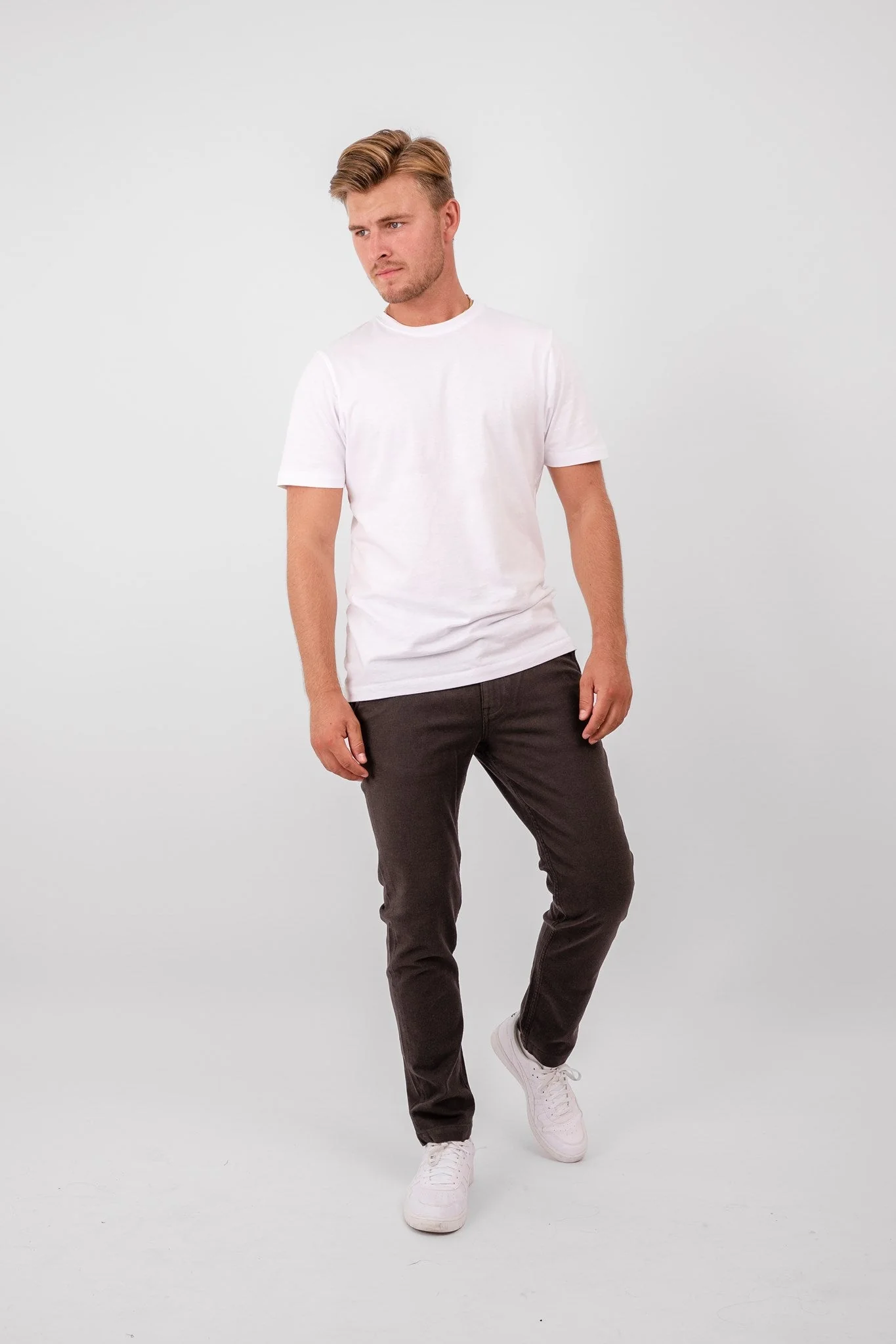 La performance originale Structure Pantalon (régulier) - brun foncé – Image 4