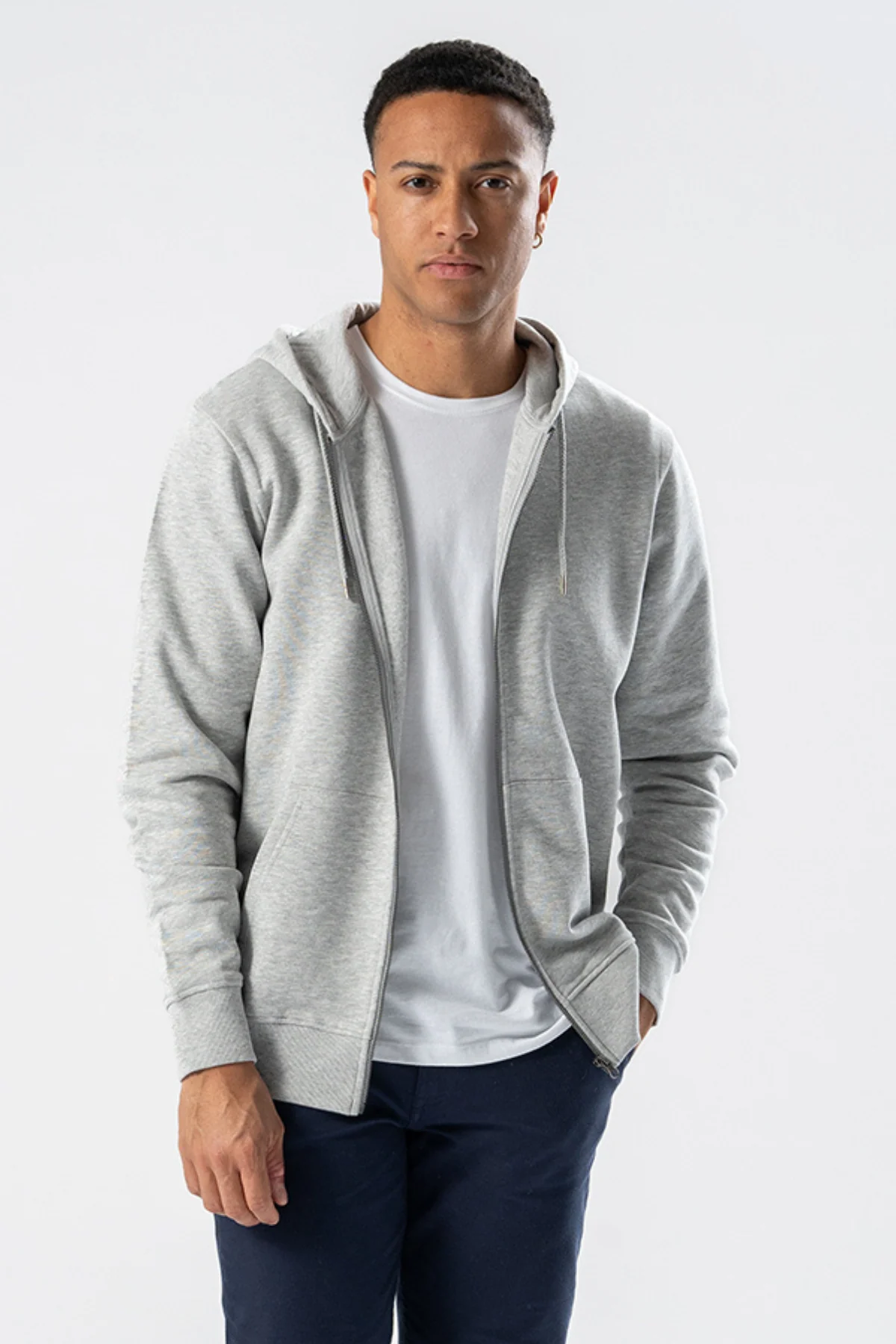 Sweat à capuche zippé - Gris cendré – Image 6