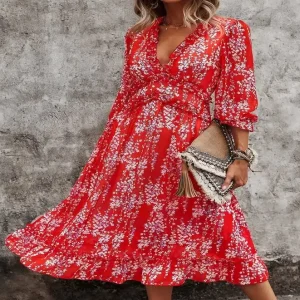 Robe rouge bohème décolleté plongeant à volants