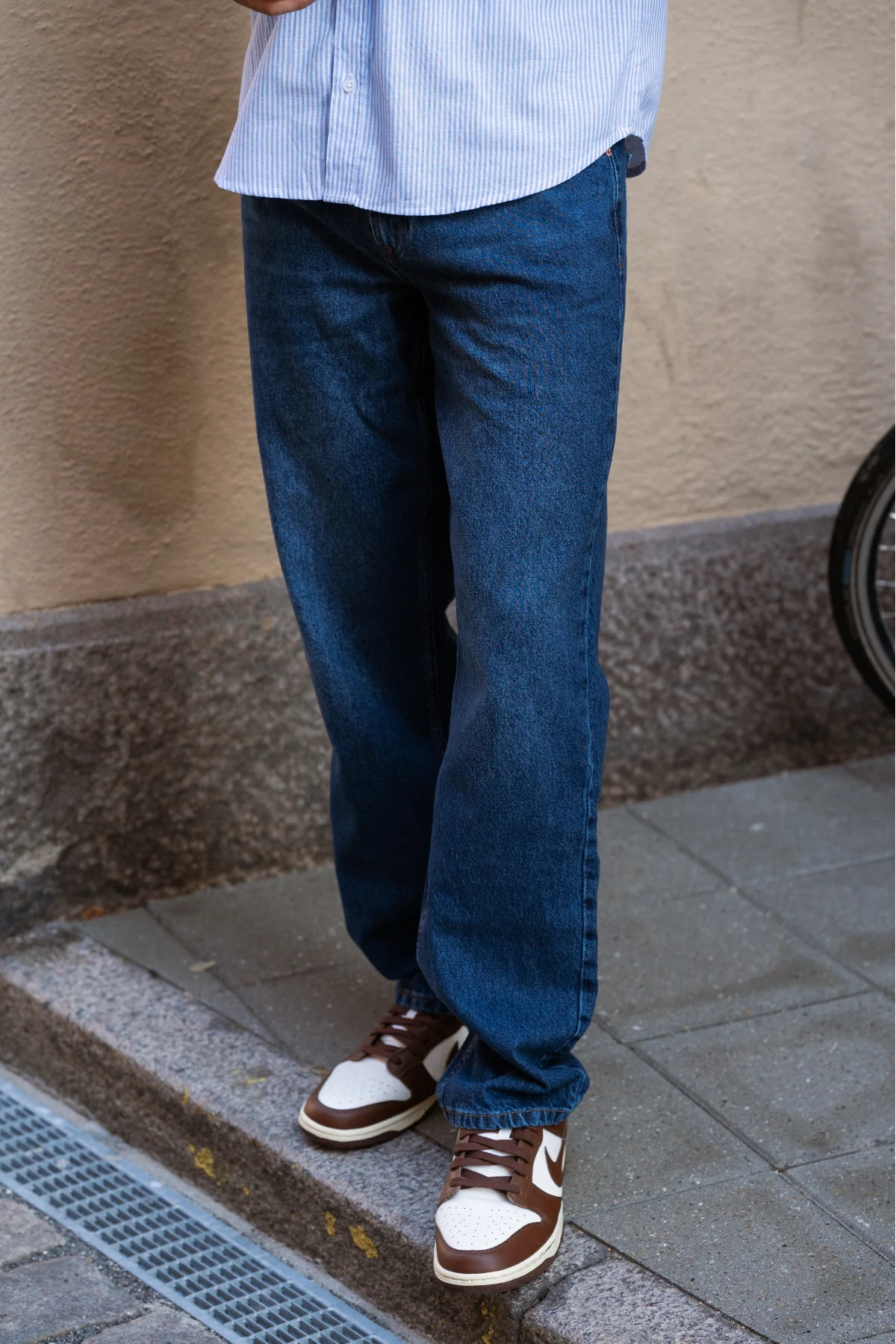 Jeans en ajustement détendu - denim bleu foncé – Image 7