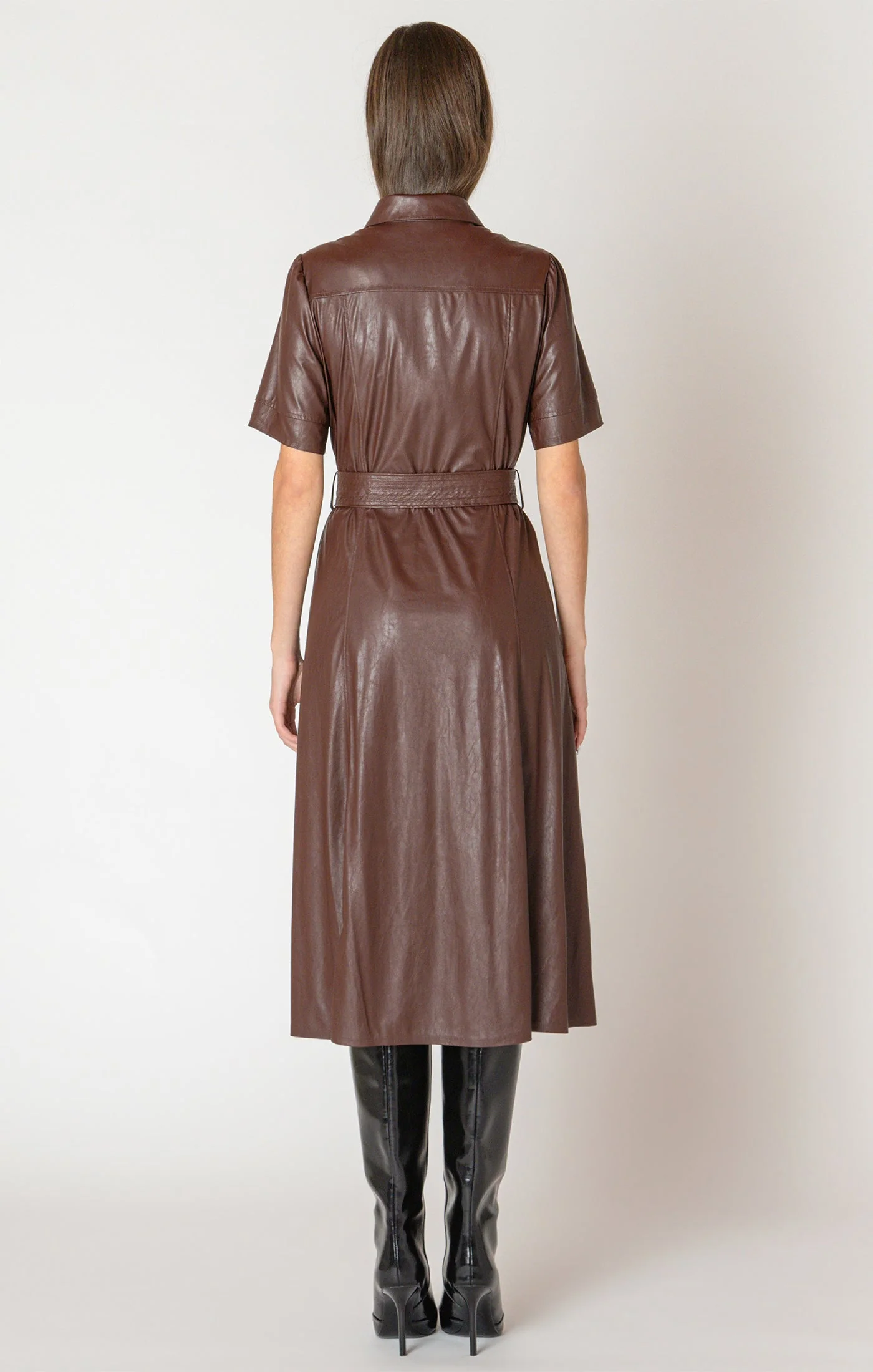 Robe Chemise en Cuir Végane avec Ceinture – Image 3