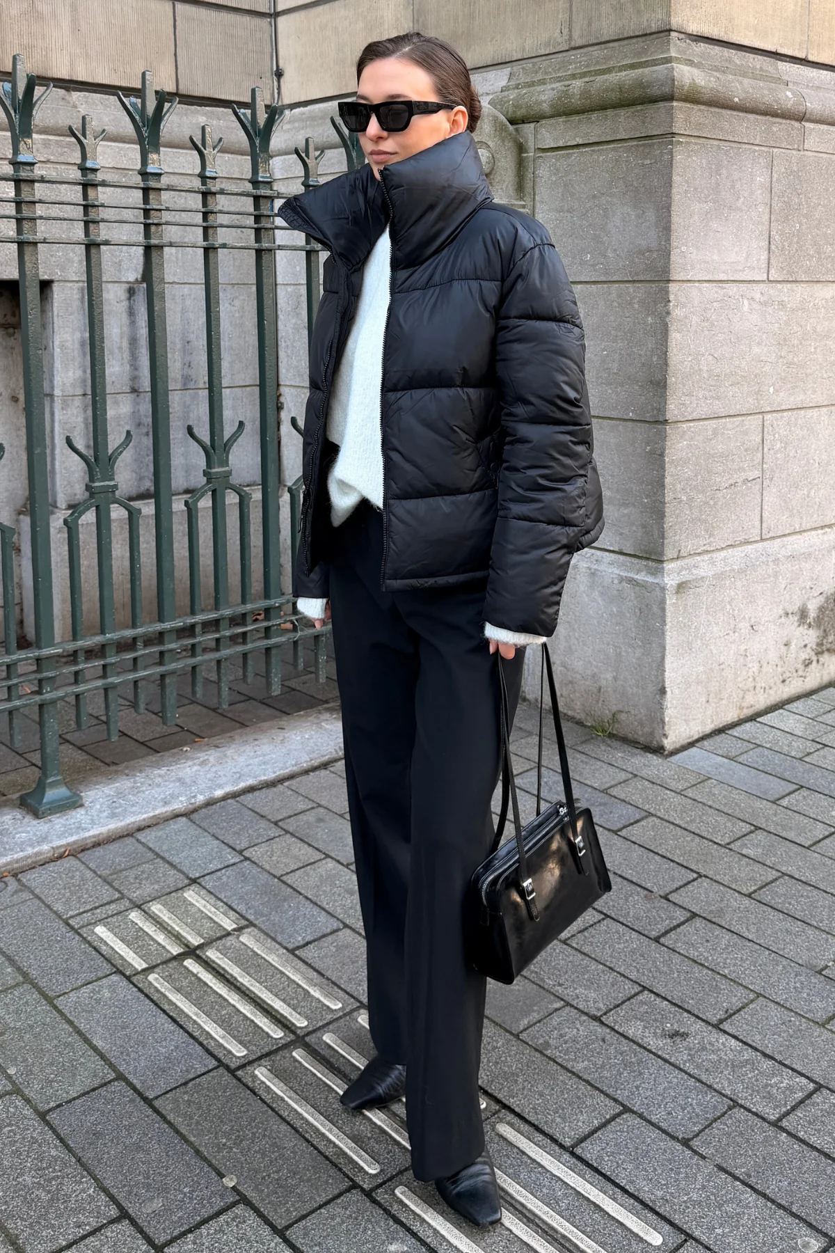 Veste bouffante courte - noir – Image 5