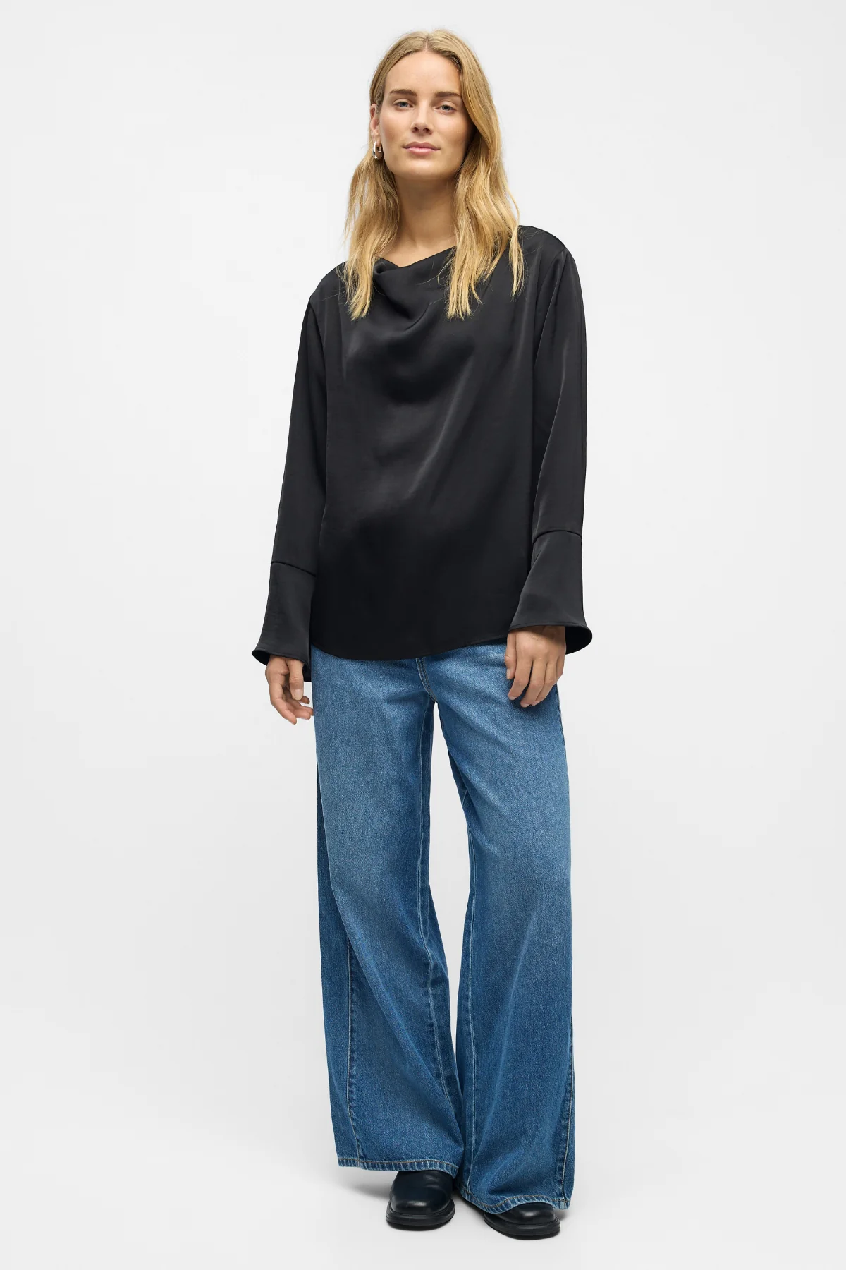Top en cascade de piment - noir – Image 2