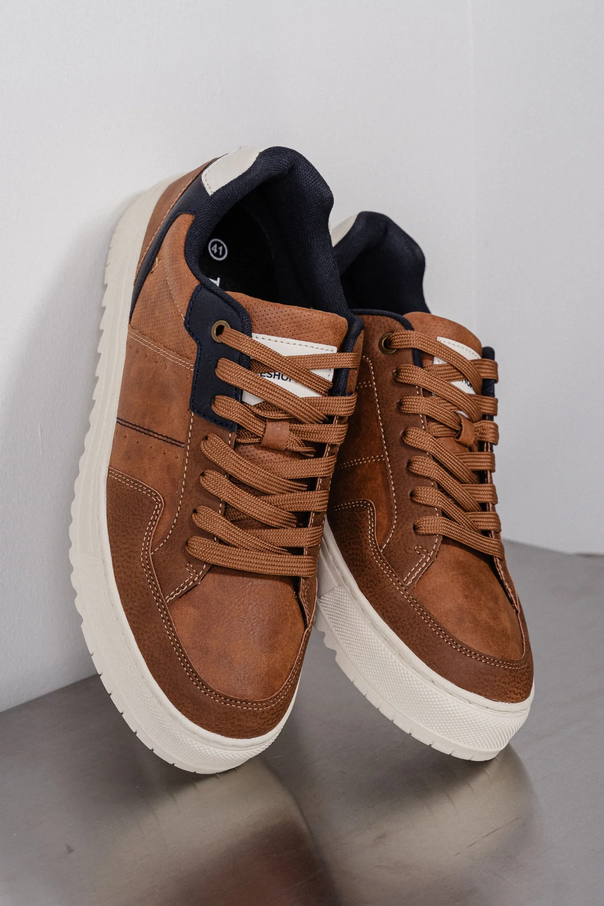 Baskets classiques - marron – Image 3