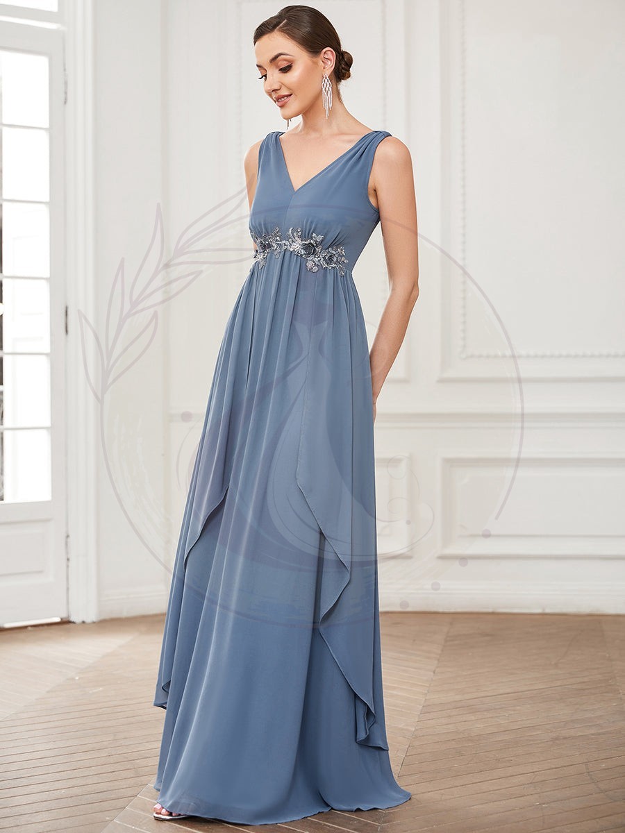 Robe de soirée trapèze en mousseline de soie à col en V et sans manches – Image 5