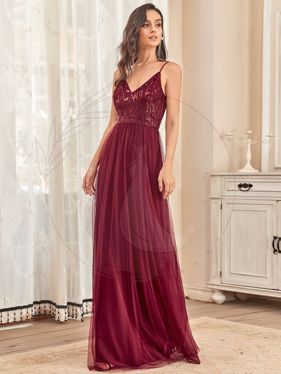 Robe demoiselle d’honneur en tulle à col en V et bretelles minces brodées au sol – Image 8