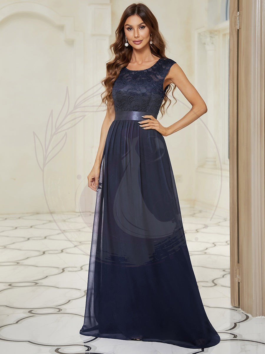 Robe de demoiselle d’honneur classique à col rond et dos en dentelle – Image 5