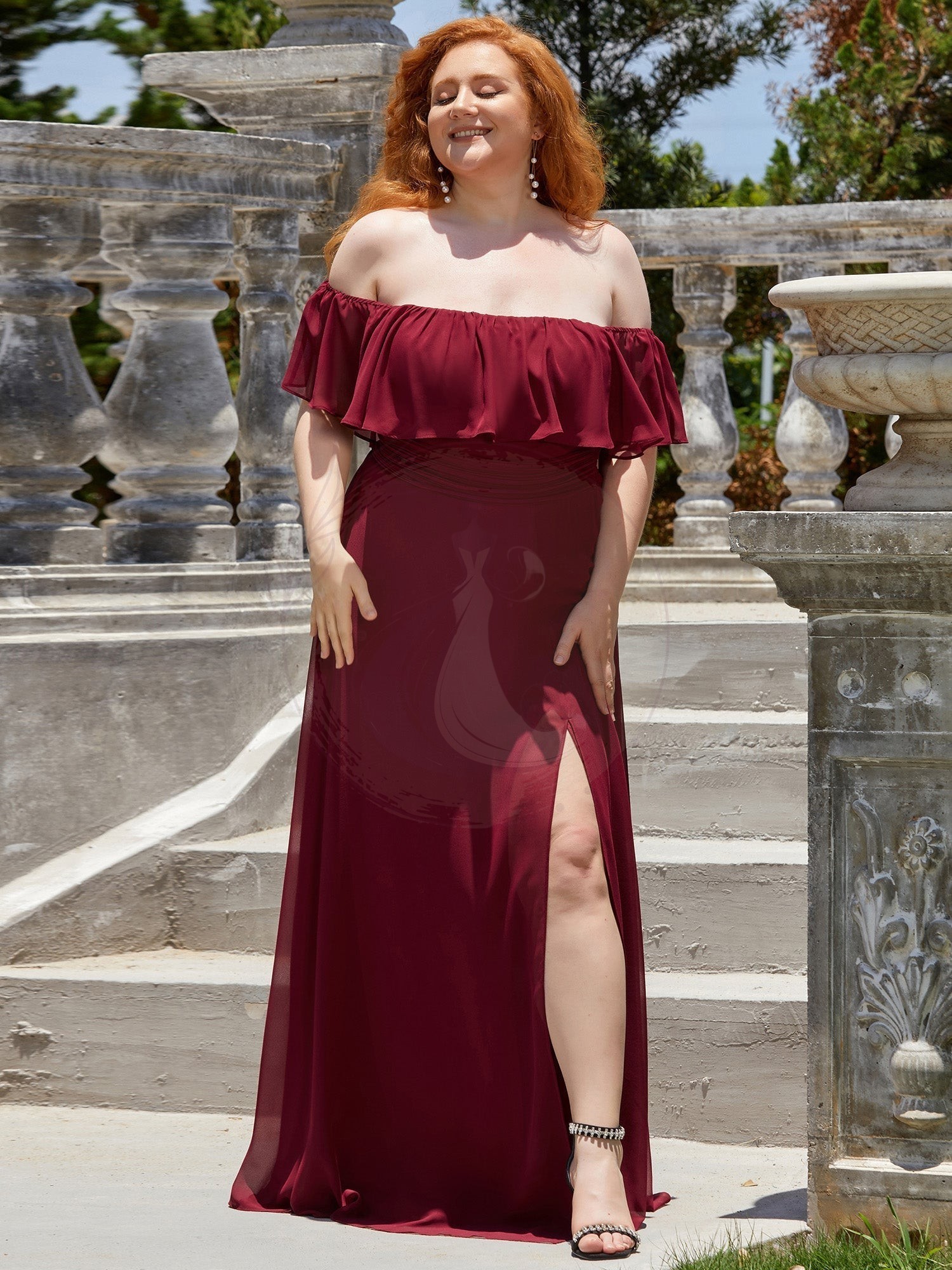 Robe de soirée Grande taille à volants et épaules dénudées