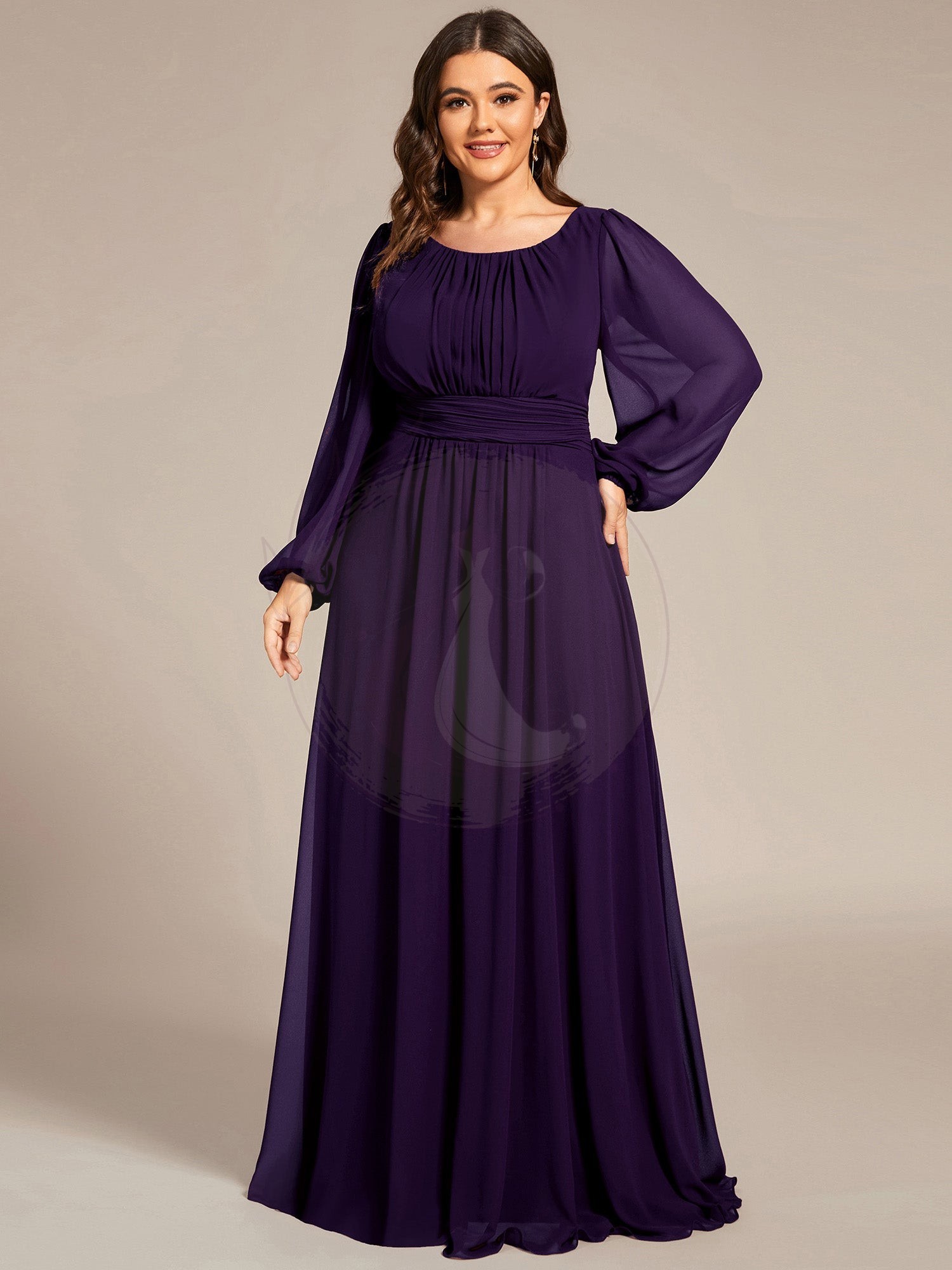 Robe de demoiselle d’honneur plissée à manches longues transparente de grande taille – Image 5
