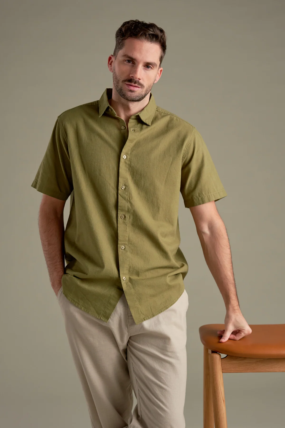 Chemise en lin à manches courtes - Vert – Image 2