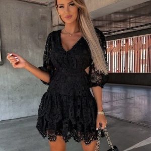 Robe Champêtre en Dentelle Courte