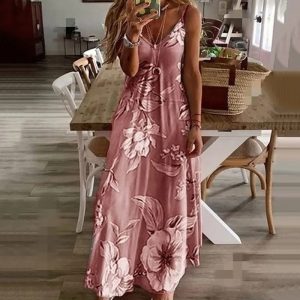 Robe longue fleurie bohème à bretelles fines