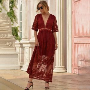 Dentelle robe longue bohème chic rouge brodée à manches mi-longues