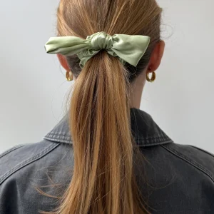 Bow Scrunchie - Green