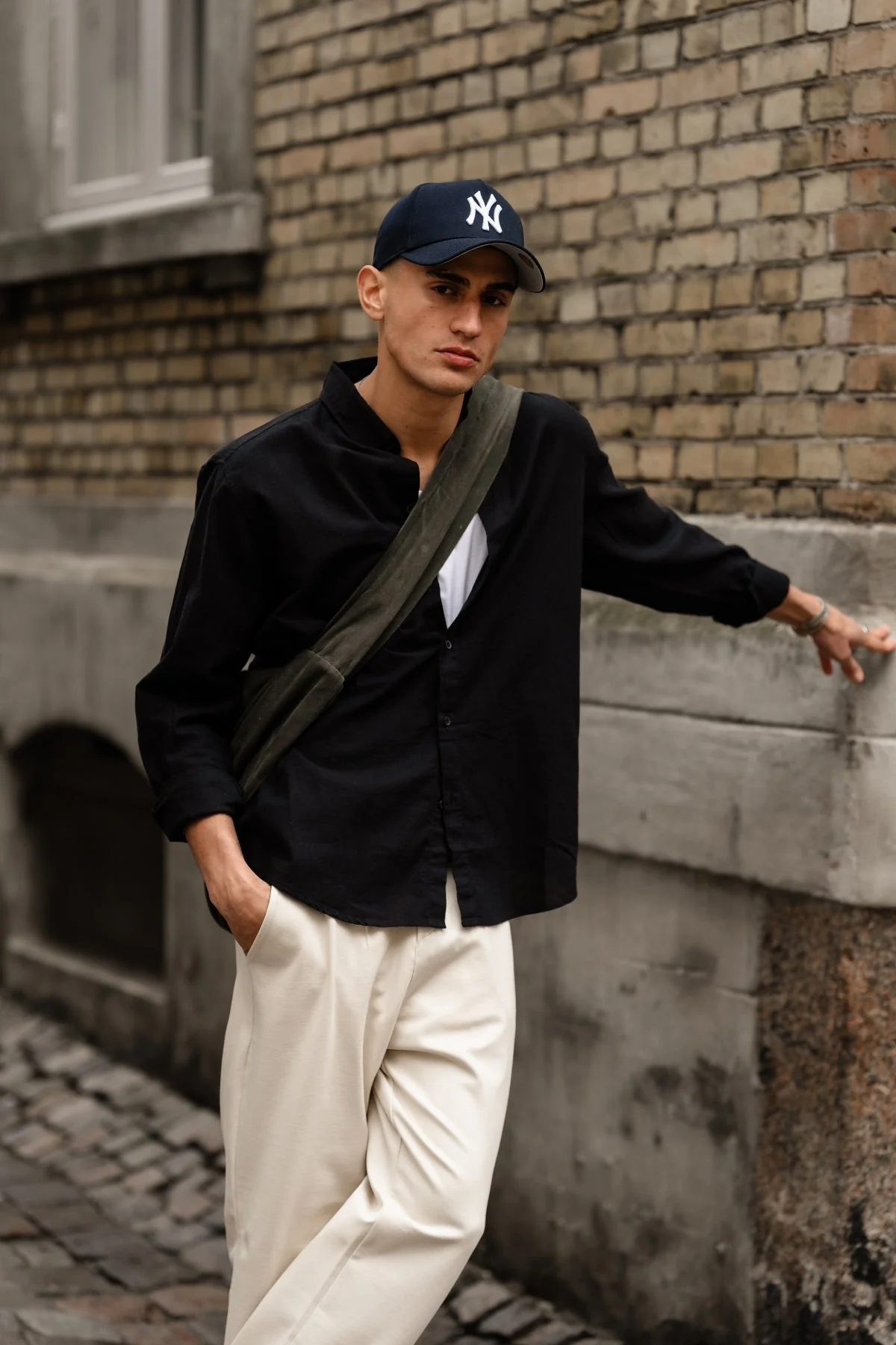 Chemise en lin - noir – Image 3