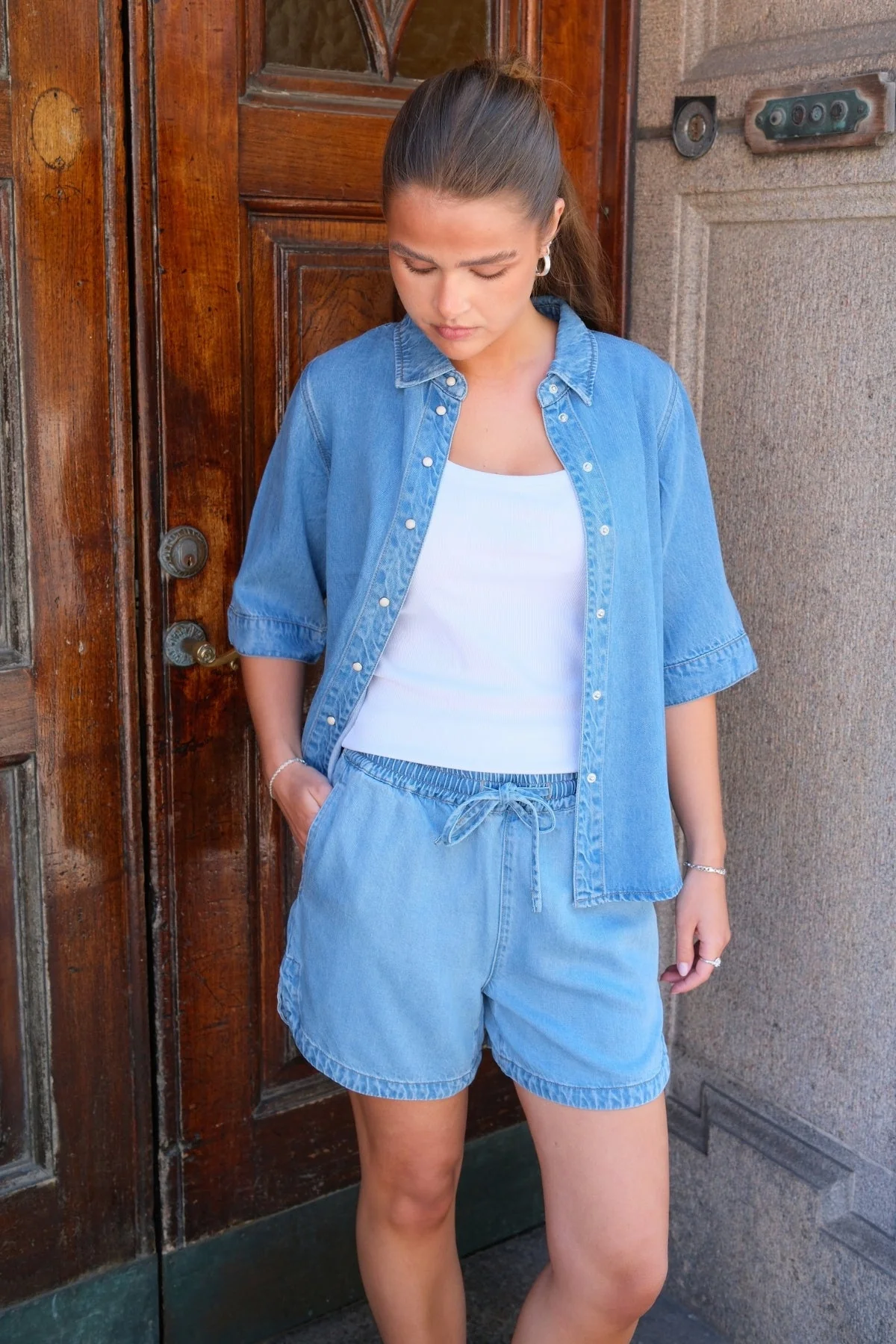 Cadre Shorts - Denim bleu clair – Image 3