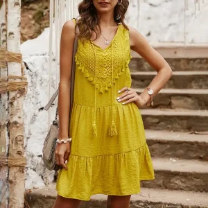 Robe dentelle bohème jaune sans manches