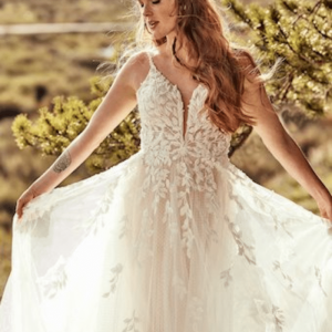 Robe de mariée bohème en dentelle luxueuse