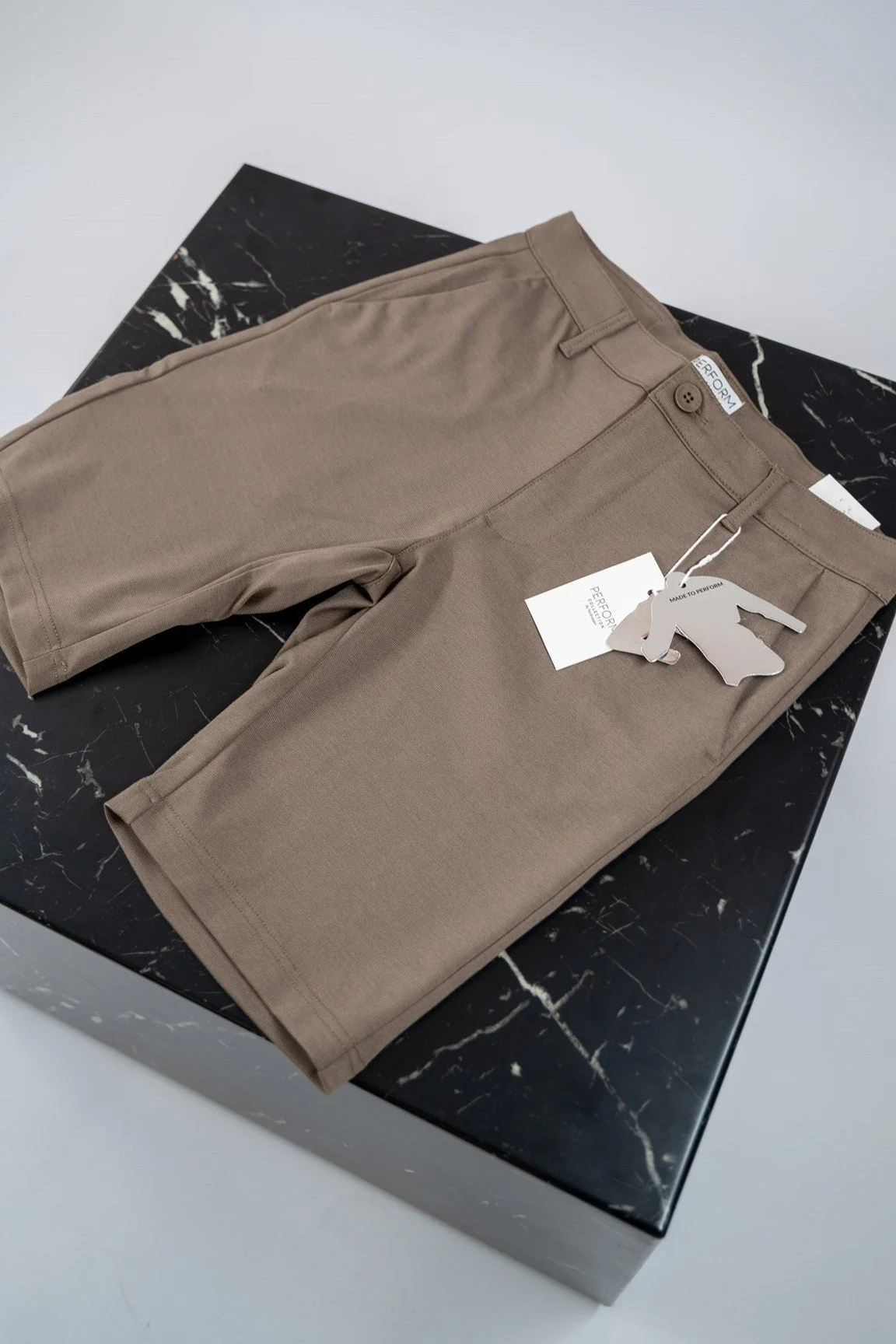 Chino Shorts - Noyer – Image 2