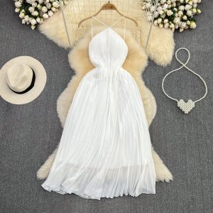 Robe bohème chic blanche plissée longue