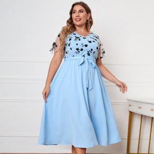 Robe bohème chic bleue à ceinture